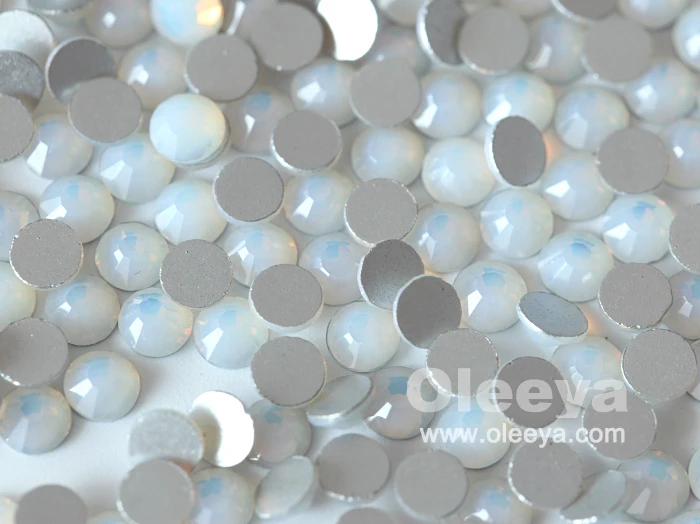 Free Sample Factory Flatback Non Hot Fix Loose Glass Strass Golden Shadow Nail Art Rhinestones Manufacturer for Manicure