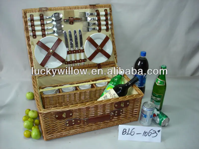 White Wicker Wedding Picnic Basket / Hamper With Cutlery And Lid For 4