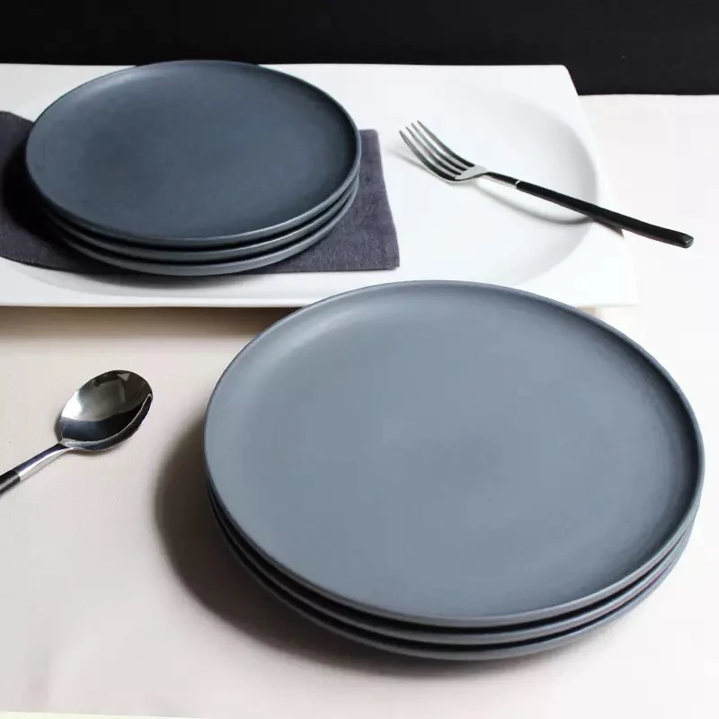Купить тарелку для еды. Стильные тарелки. Необычные тарелки. Современная посуда тарелки. Черная матовая посуда.