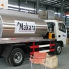 new model bitumen distributor truck low price