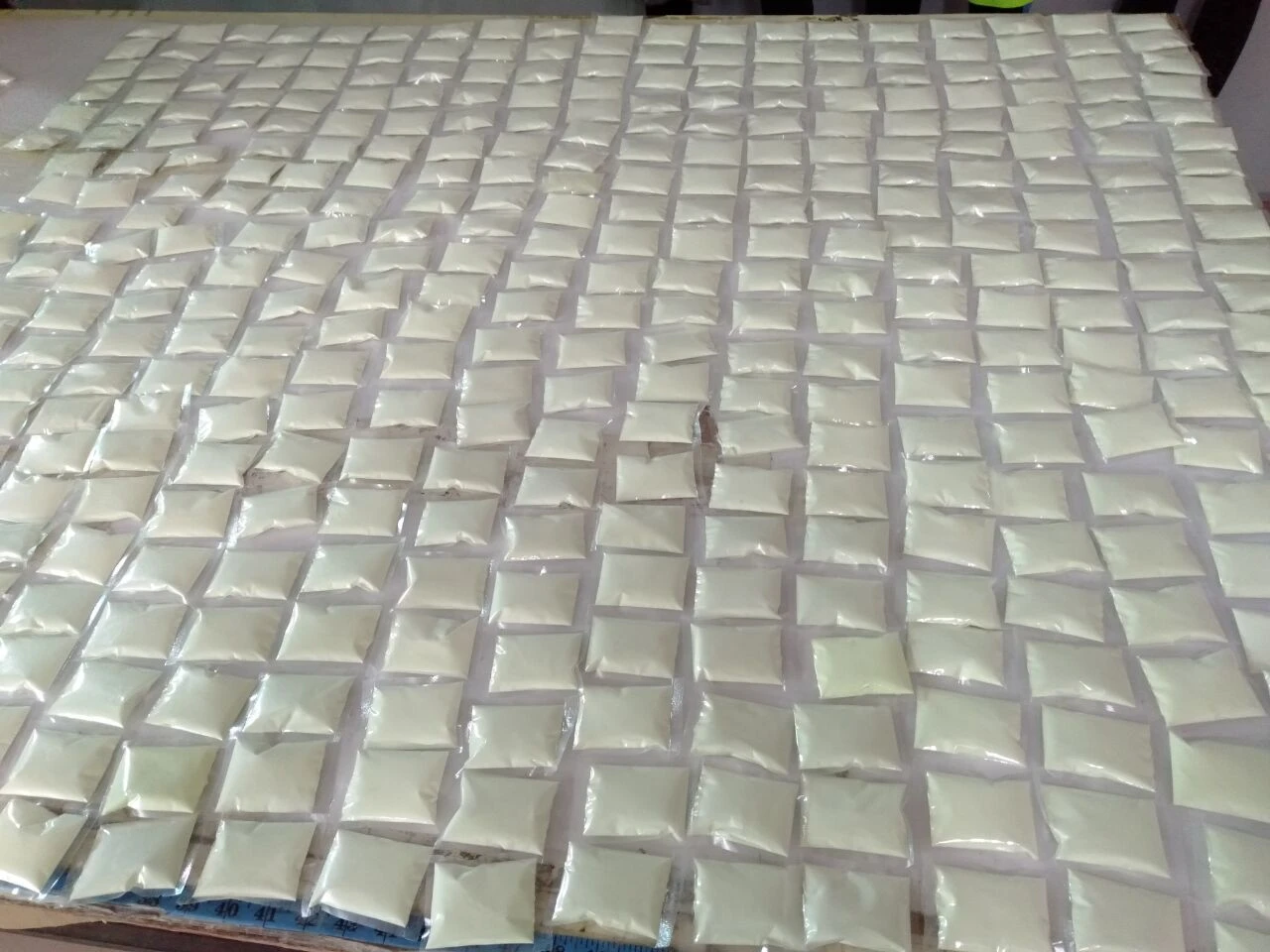 yellow phosphor acrylic long glowing hour glow in the dark shining powder luminous road marking photoluminescent pigment paint