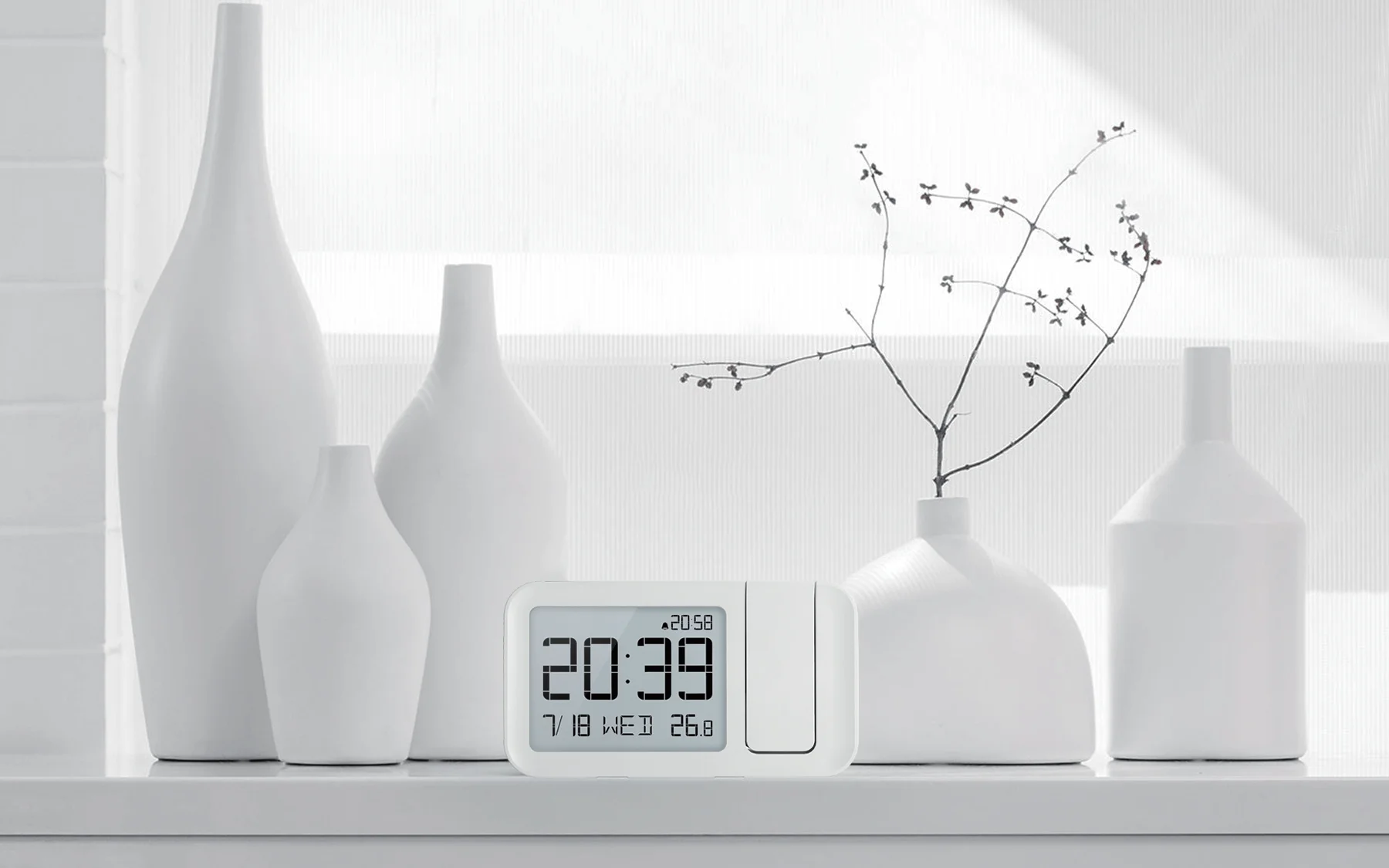 Ygh5235 On The Ceiling Alarm Desktop Laser Projection Clock Display