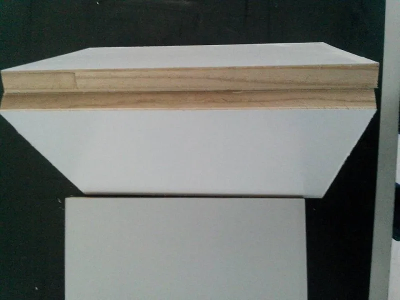 
white color polyester Blockboard in paulownia core 
