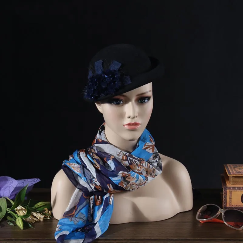 

Female Mannequin Head With Shoulders For Wigs And Hat Display