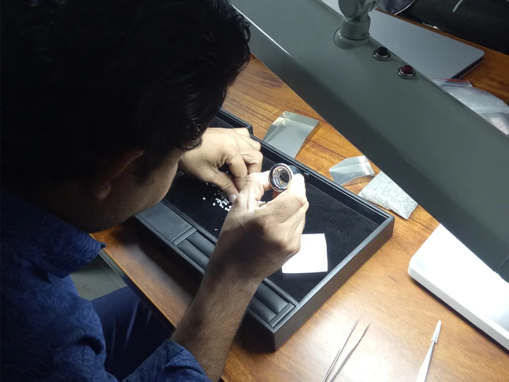 yellow rough diamond (4).jpg