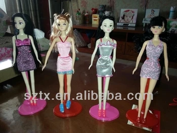 plastic barbie doll stands