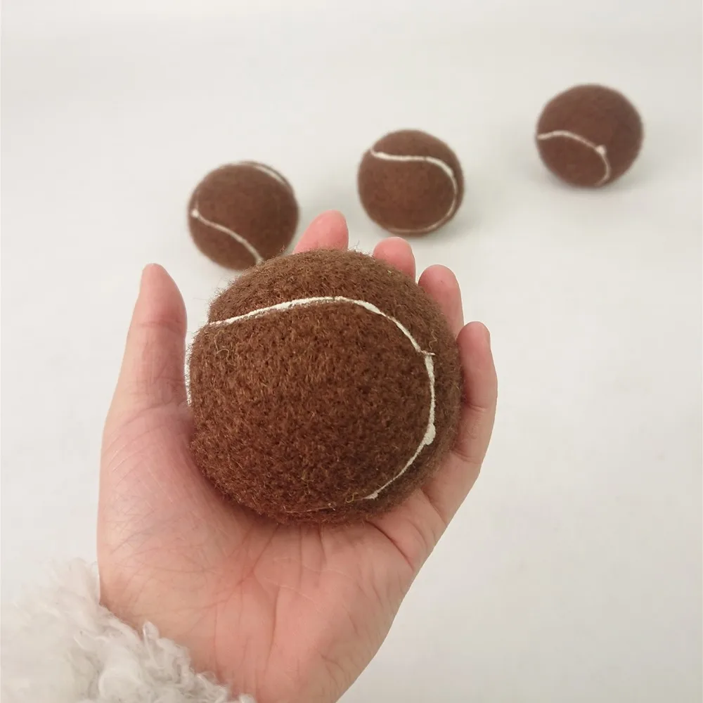 2019 Custom Logo Brown Color 2.5 Inch Precut Tennis Ball For Chairs