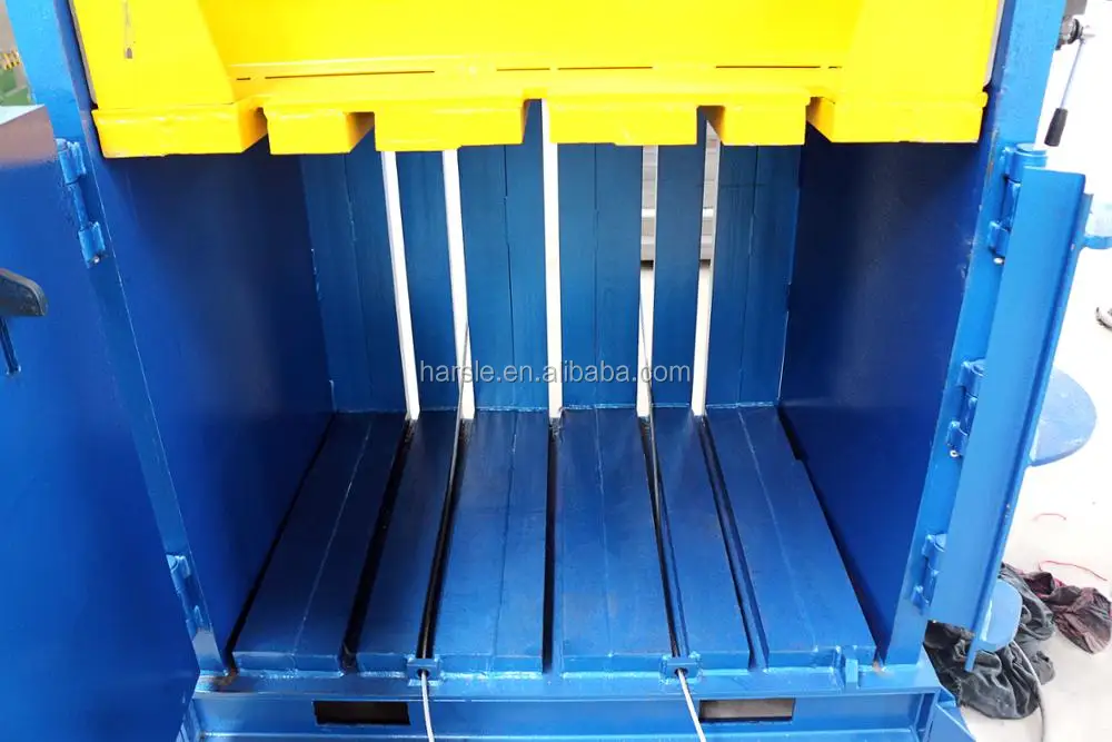 30T vertical baler (5)