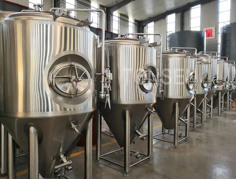 500l fermenters.jpg