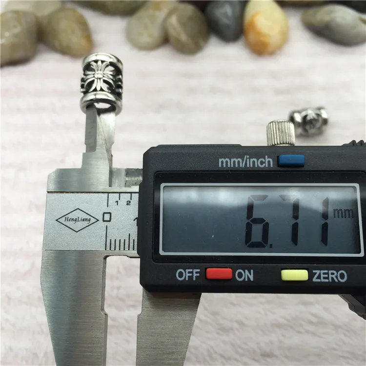  metal cross beads  (7).jpg