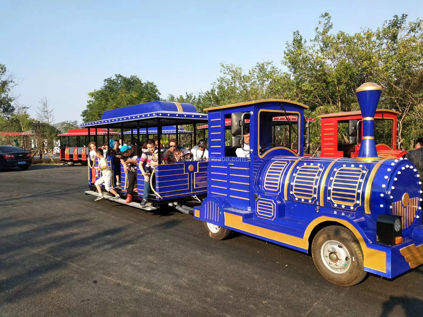 Parc Attractions Amusement Park Train Rides Trackless Tram For Sale