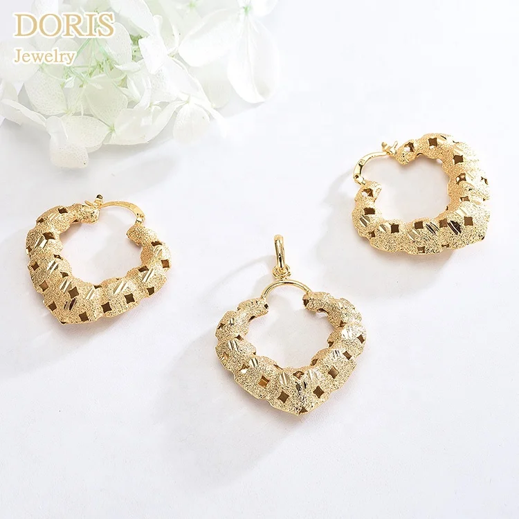 

Fashionable Women Heart Shape Stud 14 Gold Plated Earring Jewelry Wholesale