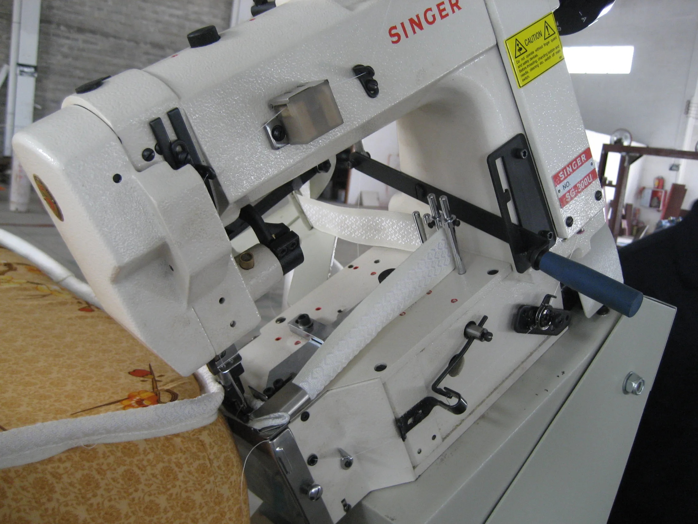 
Singer 300U mattress tape edge machine <br/>