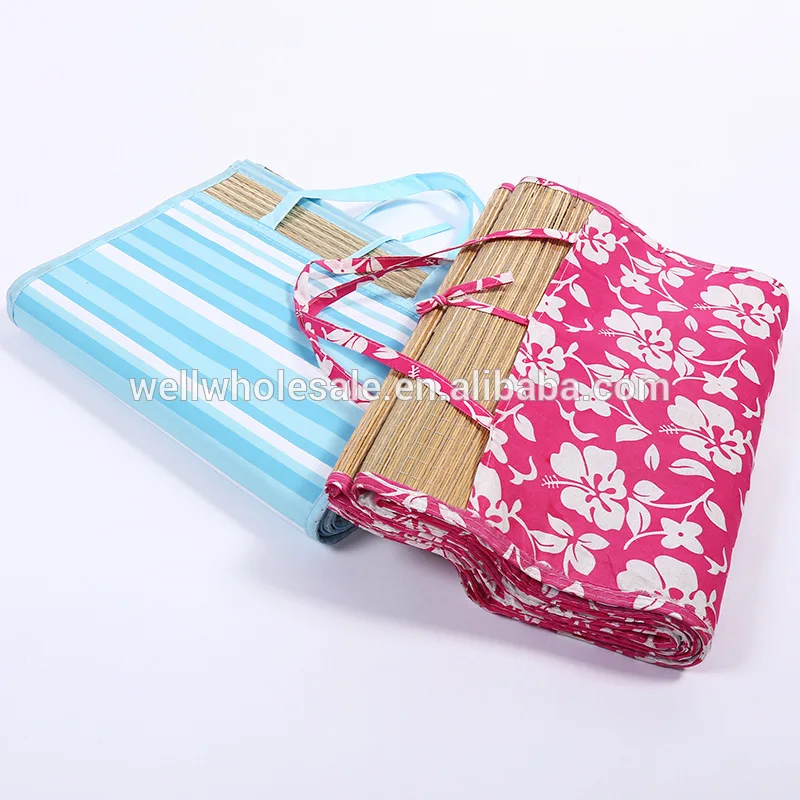 Foldable Straw Beach Mat Natural, Portable, Ideal for Outdoor Use