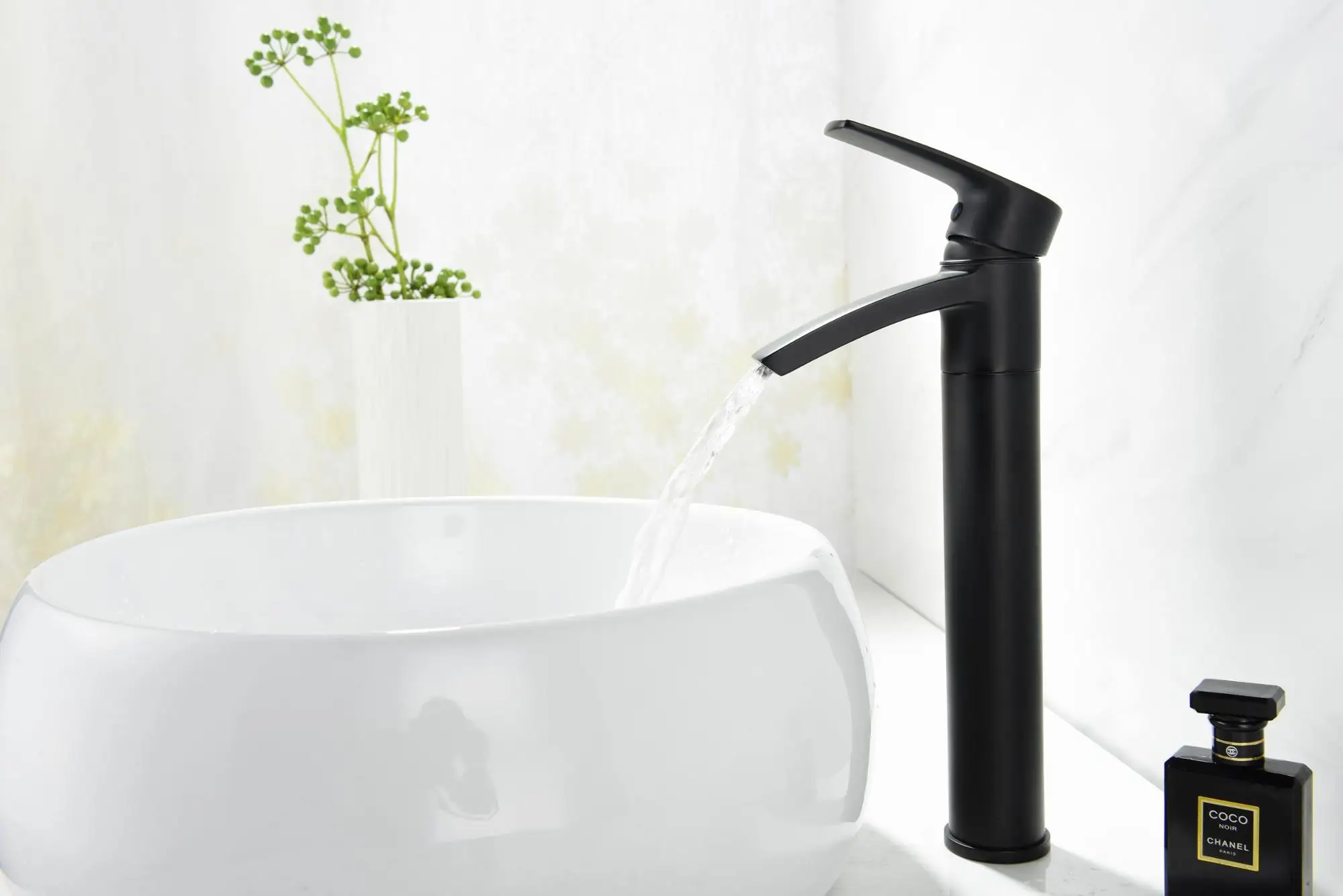 Modern Matte Black Brass Bathroom Basin Taps Faucet Mixer Tap