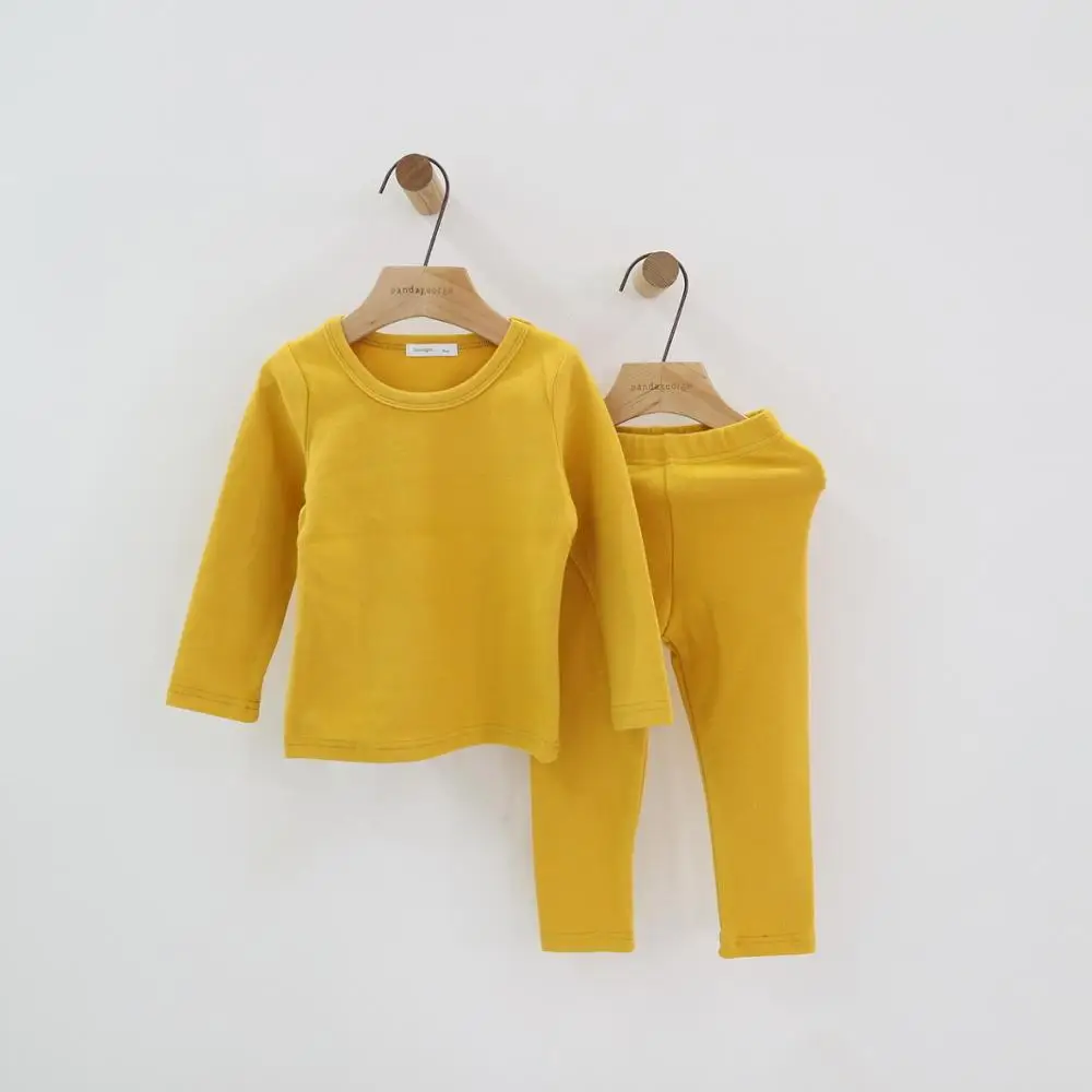 

Boys and girls in Korean children's candy colored pajamas with long sleeves, Look at the pictures