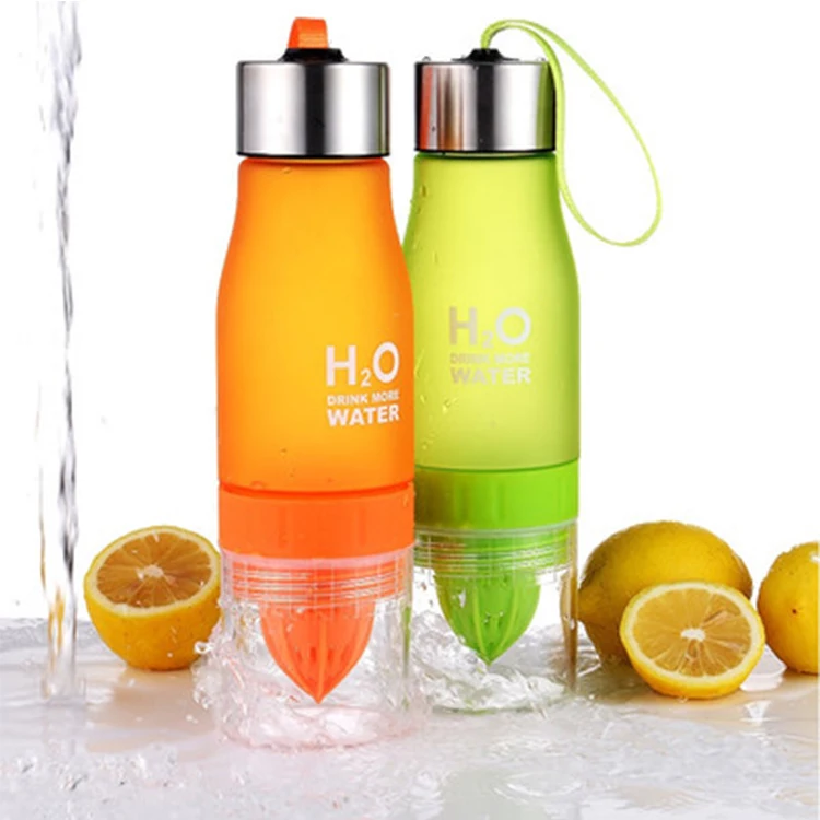 Free Sample Plastic Sports Fruit Infuser Water Bottle with Handle, Lemon Juice Bottle