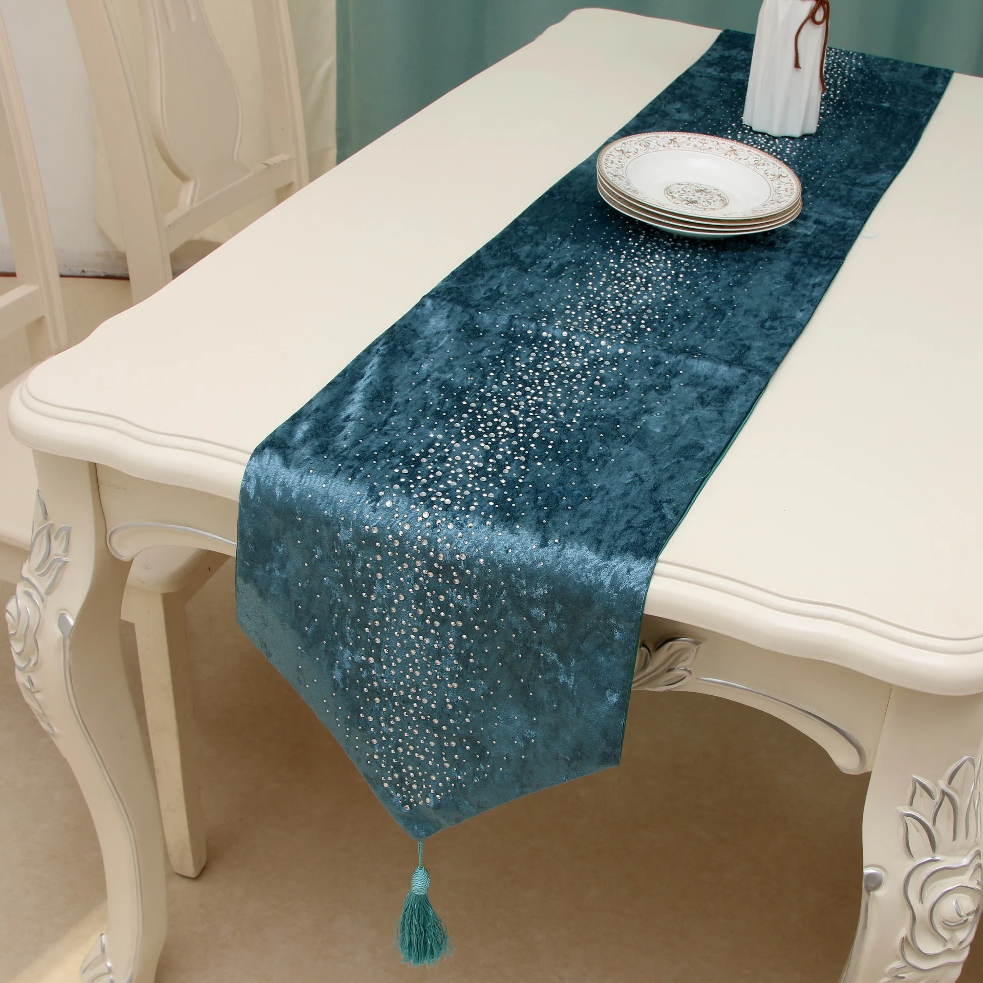 Wholesale Luxury Exquisite Blue Rhinestone Wedding Holiday Table Runner