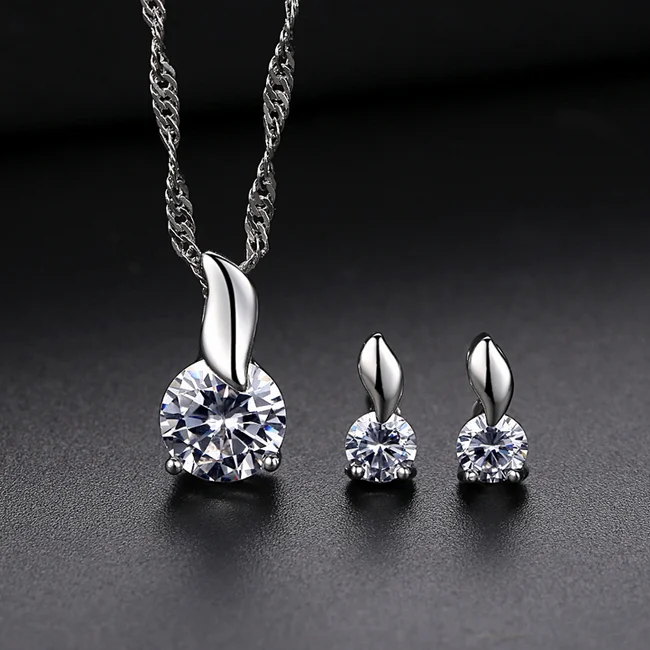 

Cute and soft Leaves Zircon Necklace Earrings Set, N/a