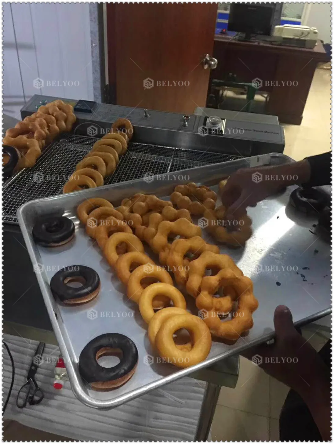 doughnut making machine