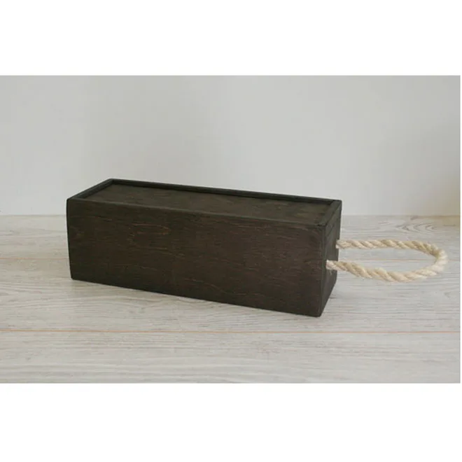 black wooden wine box for 1 bottle with rope handle