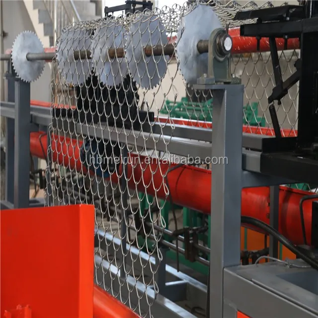 Made in China hot sale high quality cheap PVC coated fully automatic chain link fence making machine