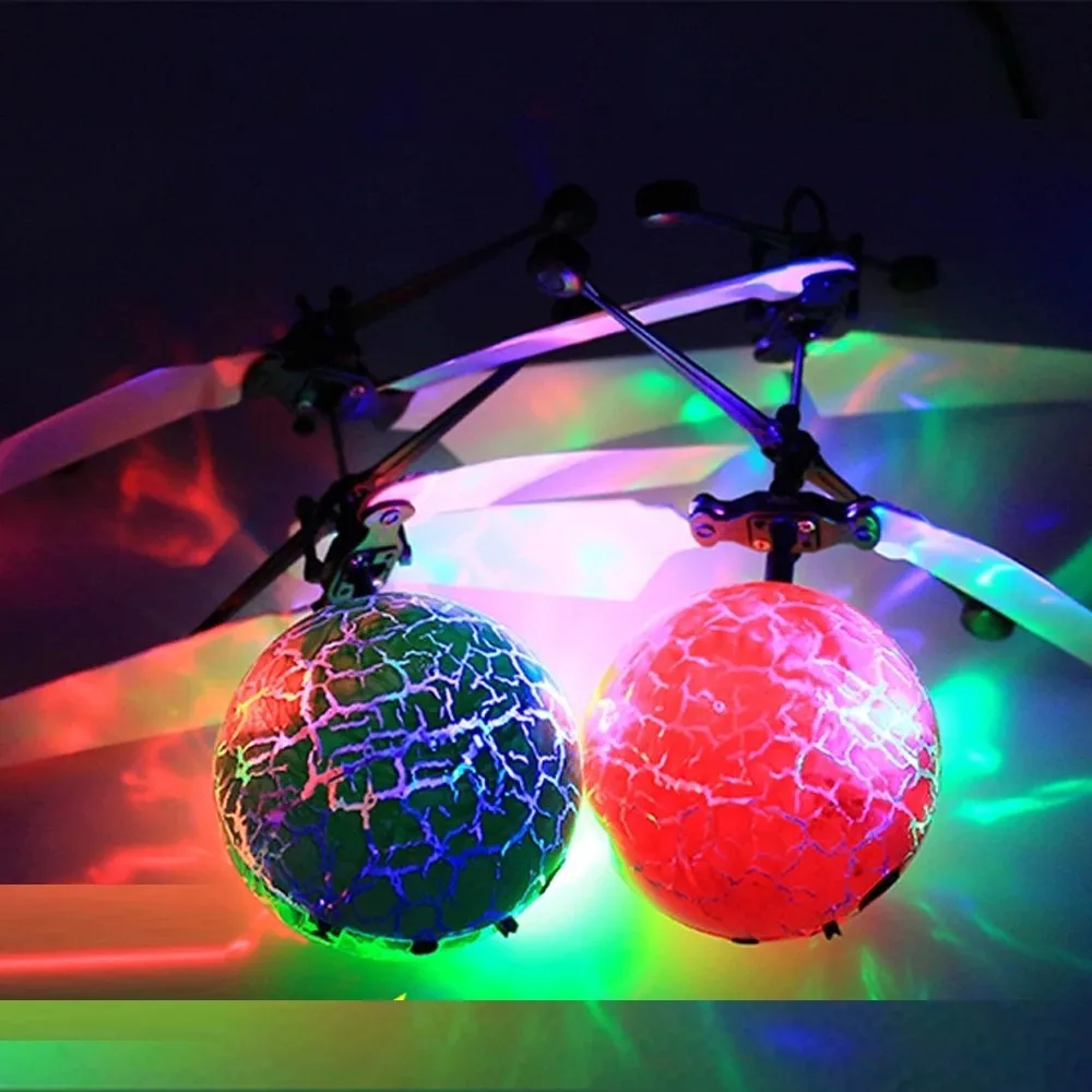 红外感应直升机 usb 充电飞行飞机球 led灯闪光儿童圣诞礼物有趣玩具