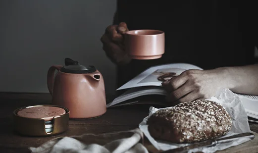 Royal luxury gold edge bone china wedding favors porcelain coffee tea cup and saucer set