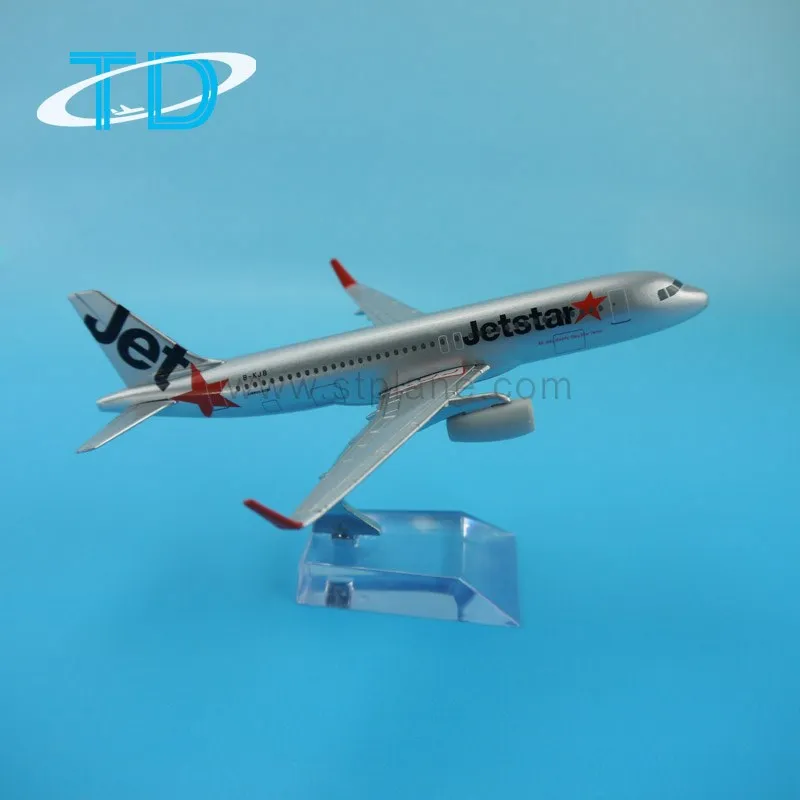 small toy airplanes