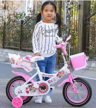 muñeca bicicleta