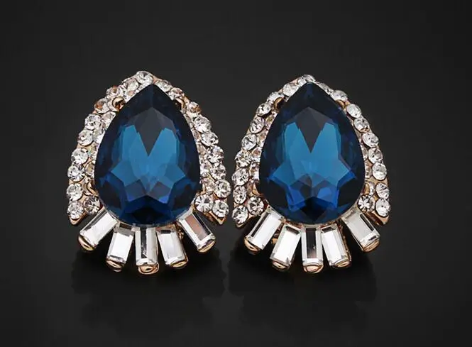 

18k gold plated Teardrop stud earrings with rhinestones MY542