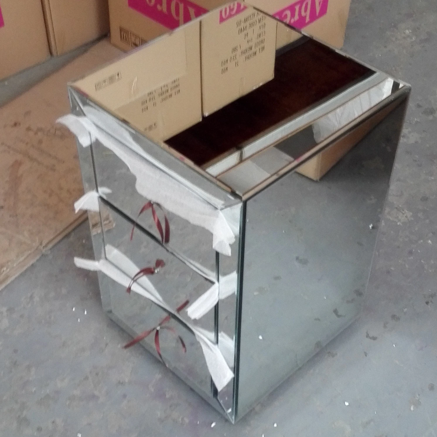 
Silver Glass 3 Drawer Mirrored Bedside Table Cabinet 