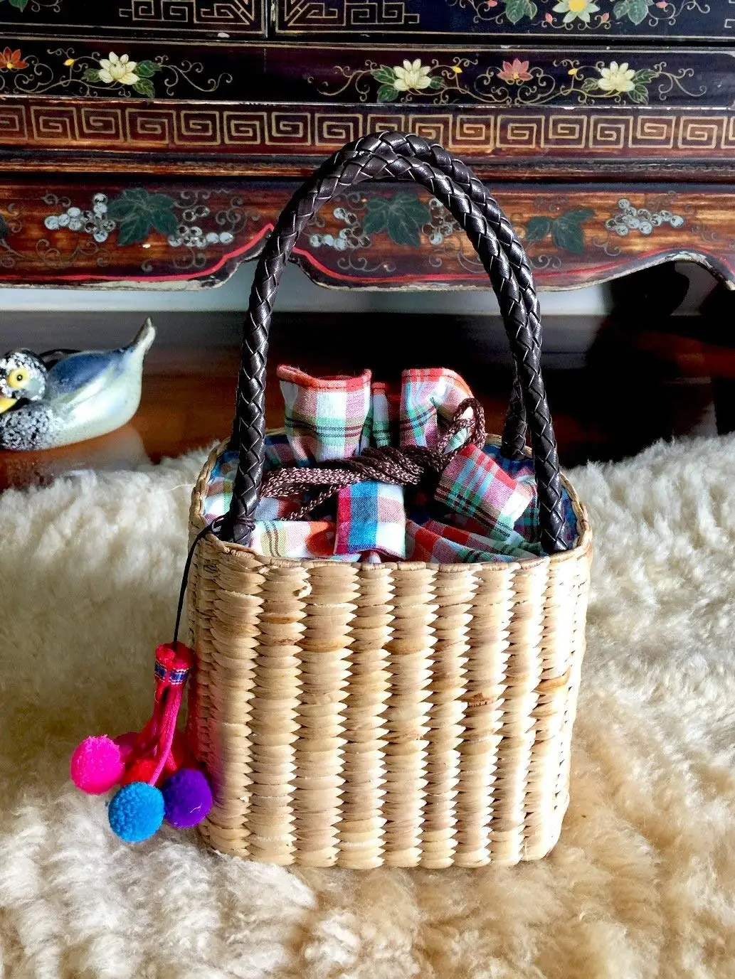 Handwoven Straw Bag,Mini Straw Tote Handbag,Mini Straw Bag,Straw Tote,Straw Basket Bag,Pom Pom Straw Bag,Straw Purse,Pom Pom Bag,Straw Beach Bag