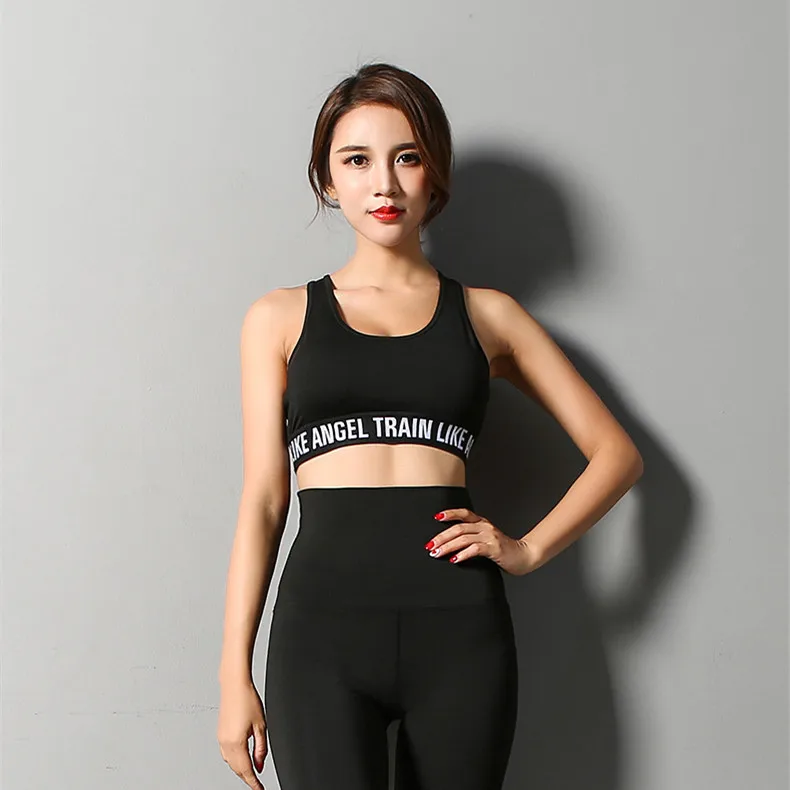 

Custom Black Racer Back Sports Bra Yoga Bra Gym Top for lady training