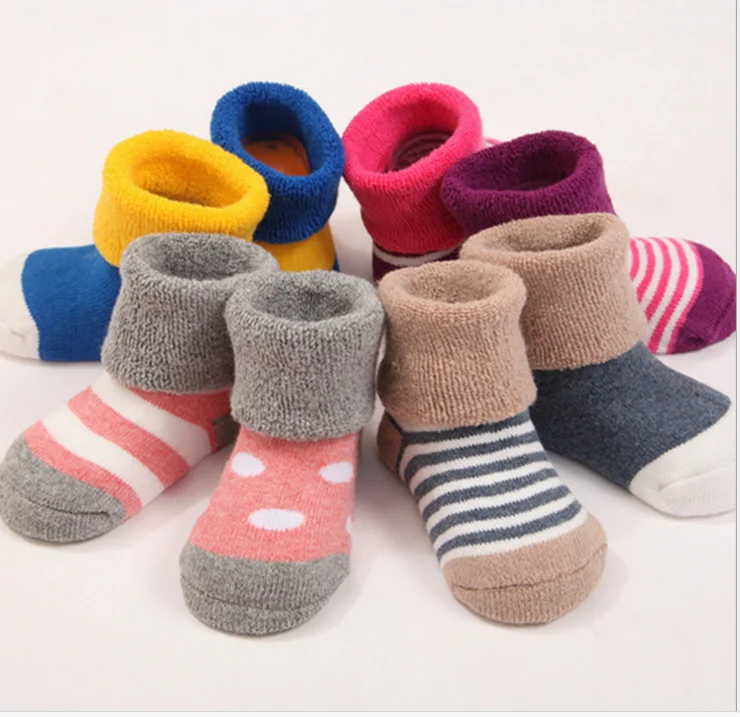100% 棉幼儿卡通防滑新生儿厚冬季婴儿袜子