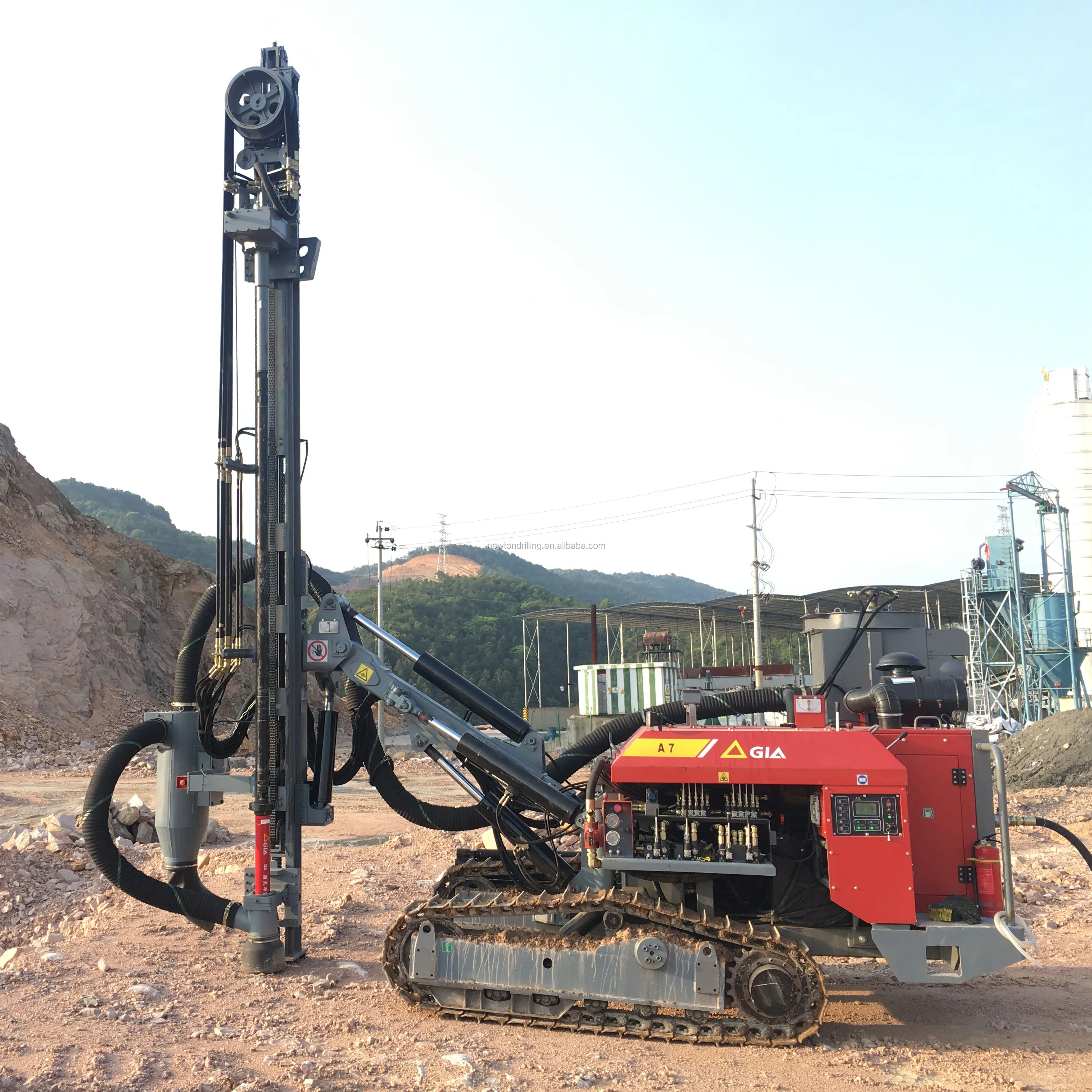 Surface Hole Blasting Hard Rock Open Pit Mining Portable Drilling Rig ...