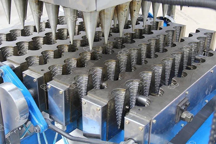 Best Price Pizza Cone Wafer Biscuit Baking Machine Soft Ice Cream Cone Making Machine
