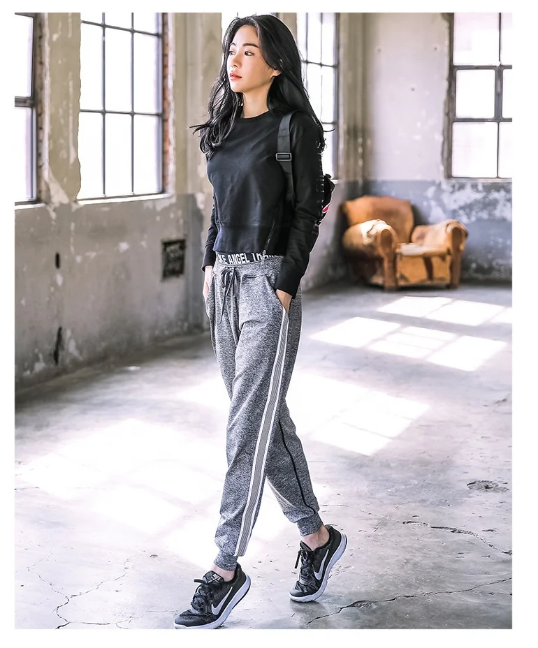 

New Style Fitness Gym Wear Hoodies Pullover and Casual Pants Women Yoga Two Piece Sets, Customized color