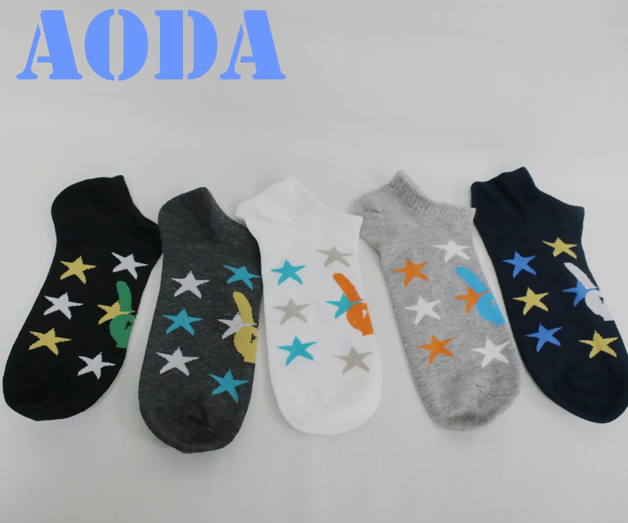 2018 Latest Cute school student Socks Jacquard anti slip Socks adult socks with Star