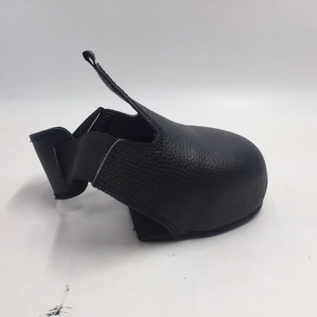 带钢脚趾的访客安全鞋盖