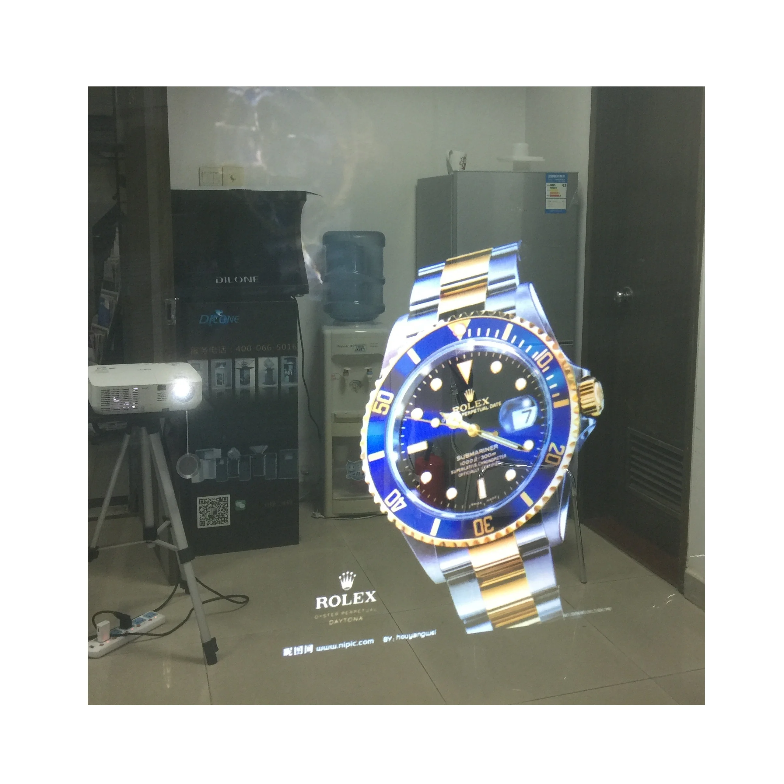 

Advertising 3D Holographic Rear Projection Film Window Glass Foil, N/a