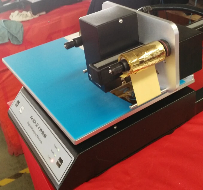 Ce Auto Digital Hot Foil Stamping Wedding Invitation Card Printing