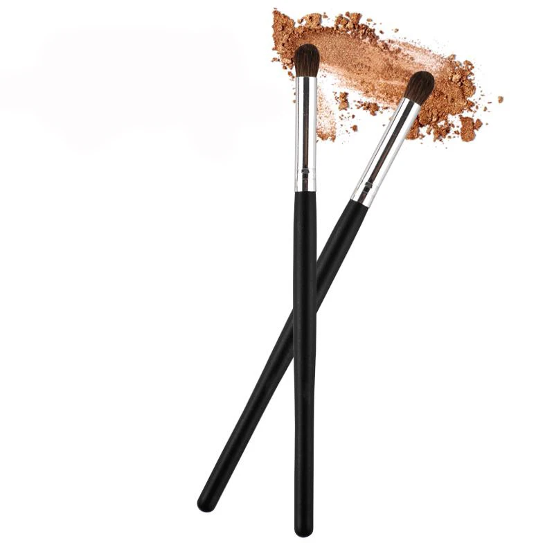 eyeshadow brush.jpg