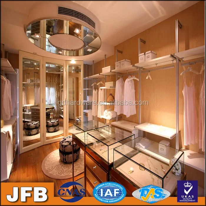 Triple Sliding Closet Door Cloakroom Walkin Wardrobe Closet In
