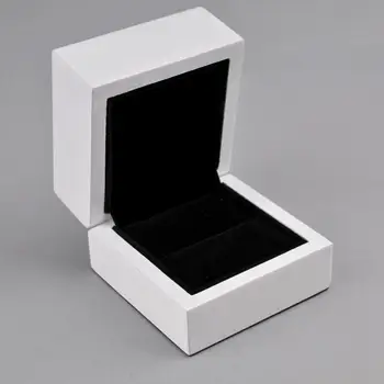 new ring box