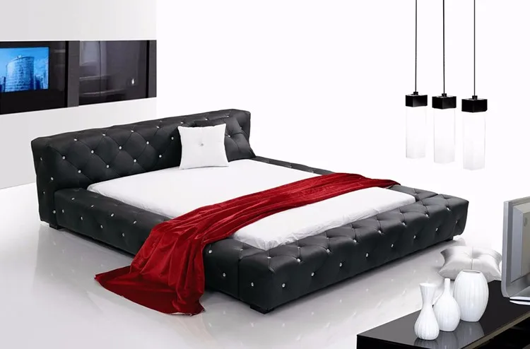 2018 latest modern design wooden frame soft king size bed luxury furniture genuine leather home with crystals