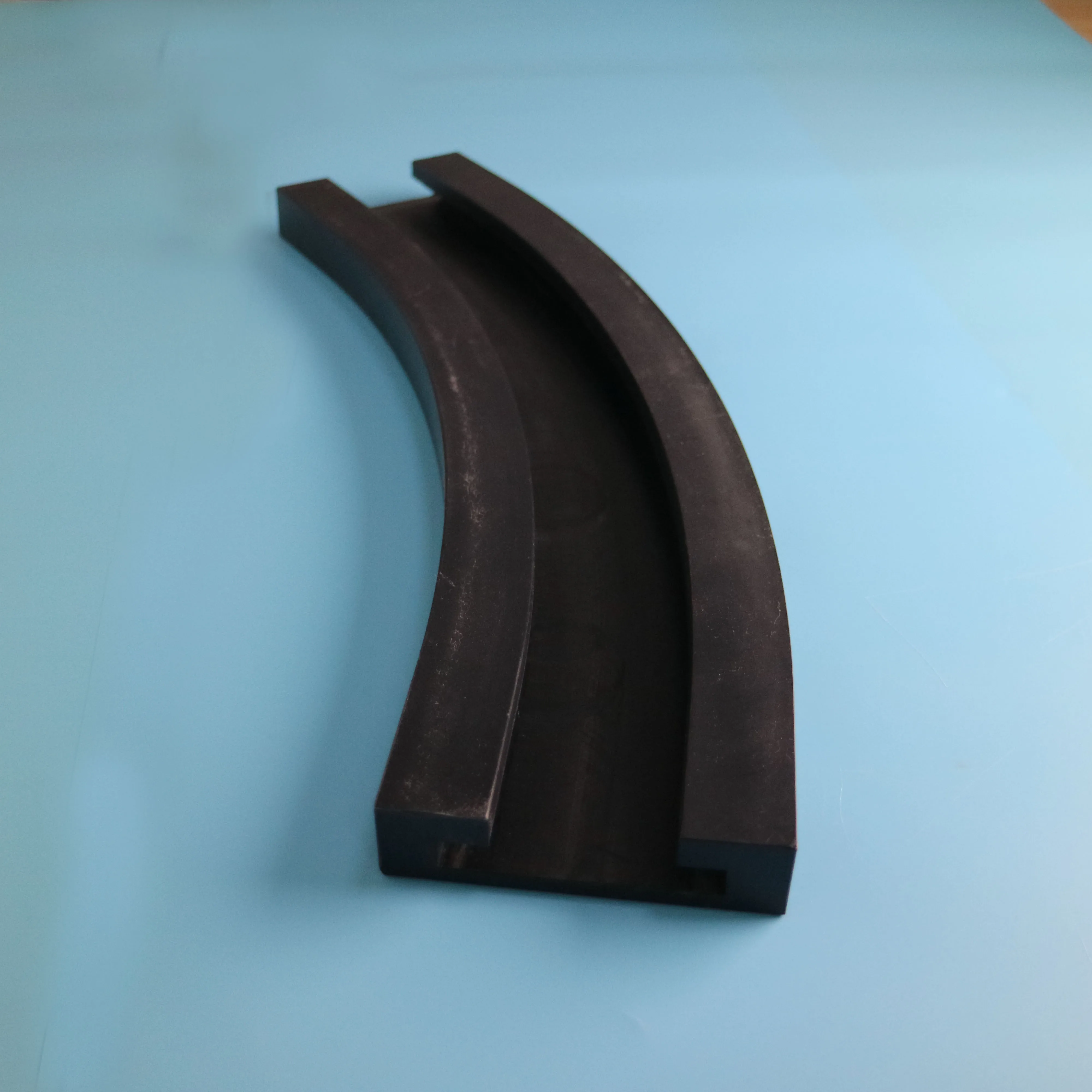 linear sliding guide