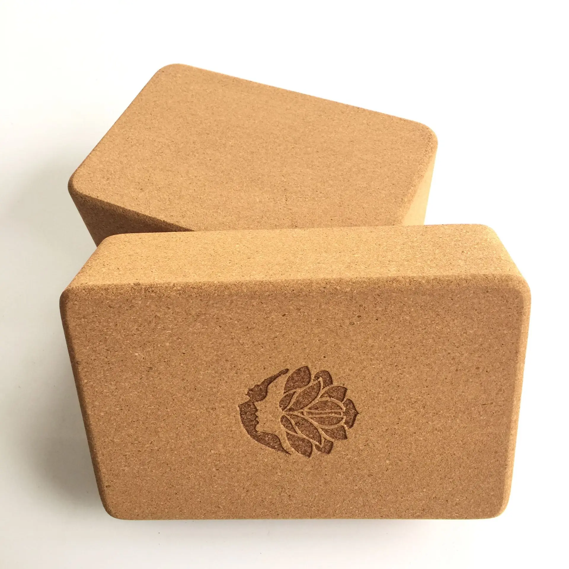 

Wholesale Eco-friendly Custom Logo Natural Cork Yoga Blocks, Natural wood