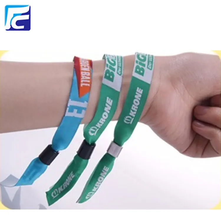 Use Custom Slide Lock Wristband For Activity Party Festival