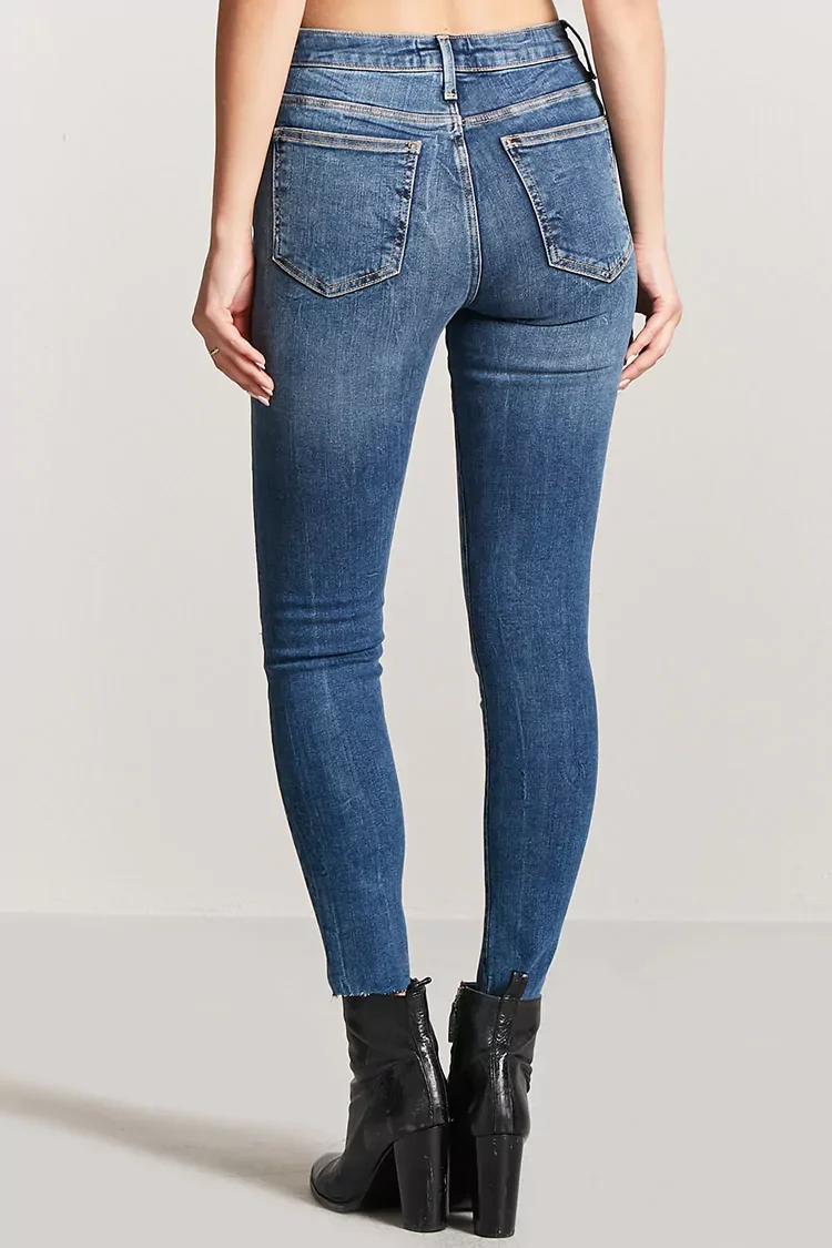 Embroidered Jeans (3).png